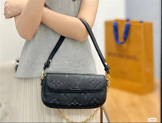 2025224M82154222413299