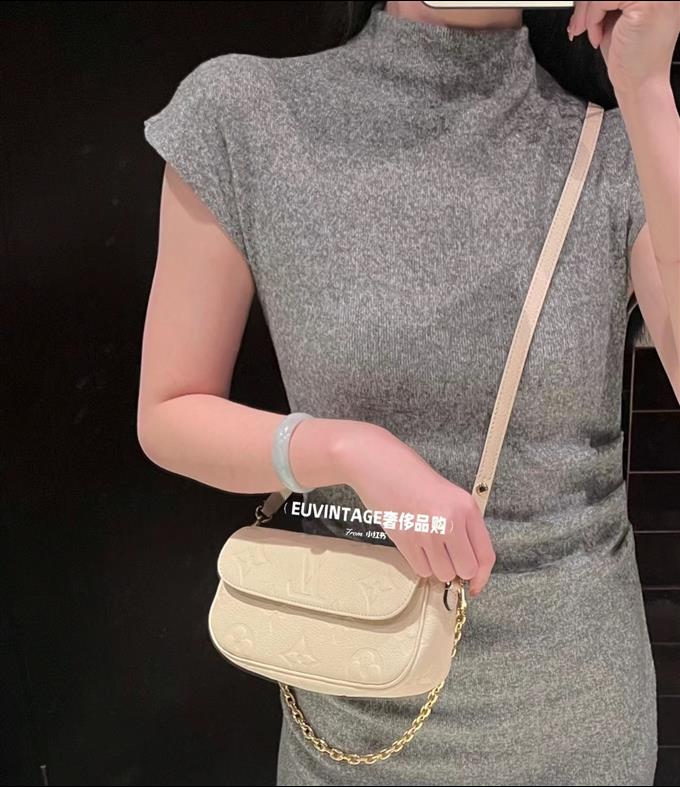 2025224M82210222358532