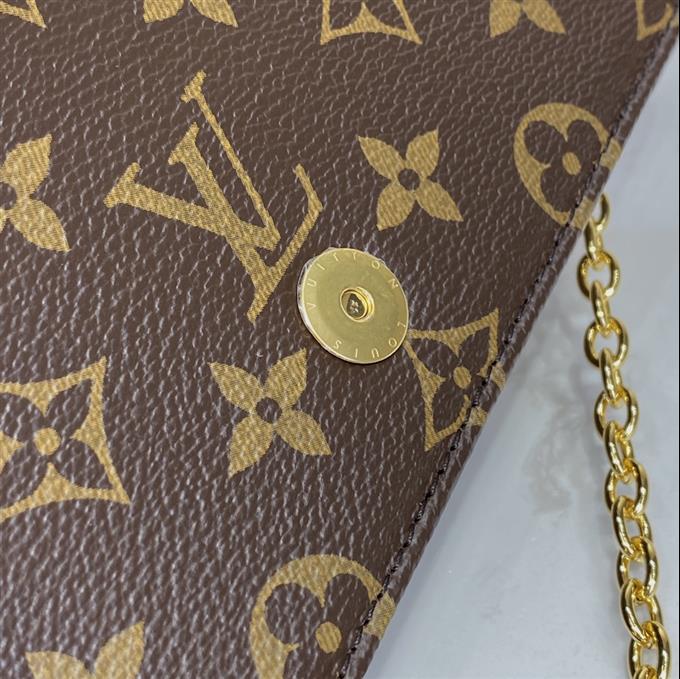 2025224M82509223657767