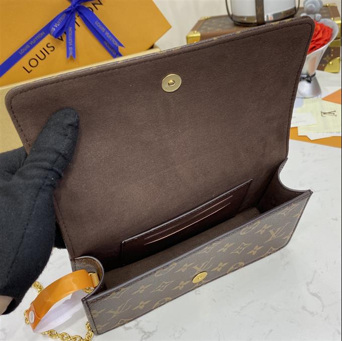 2025224M82509223657814