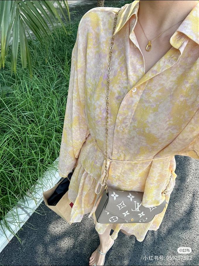 2025224M82610222416841