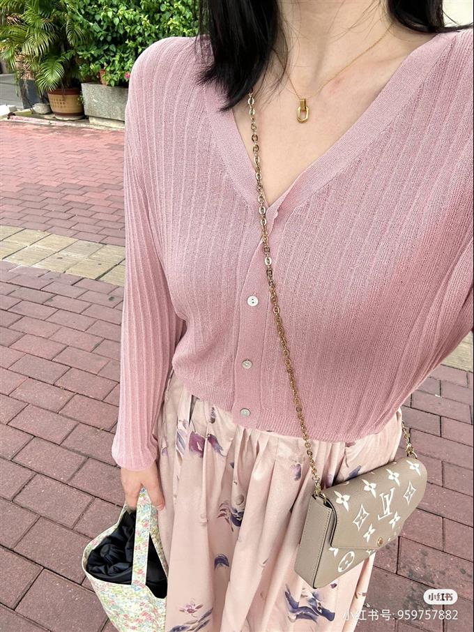 2025224M82610222416857