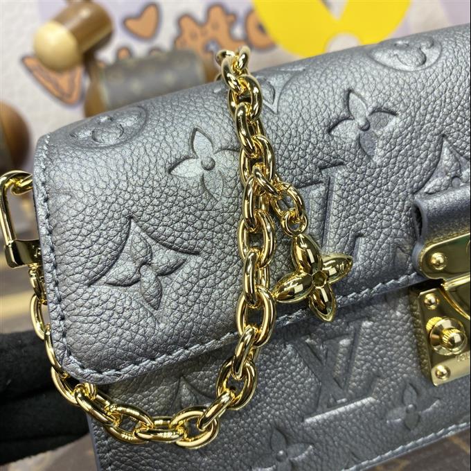 2025224M82637214939540