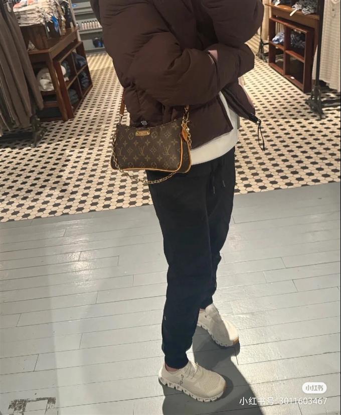 2025224M8300822377808