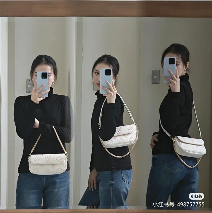 2025224M83026222416622