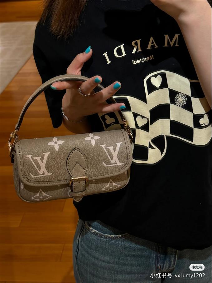 2025224M83300222436878