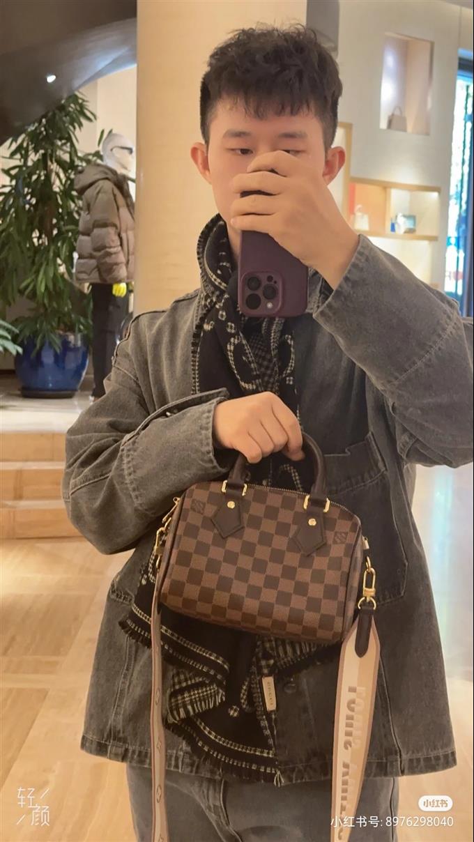 2025224N4048922375361