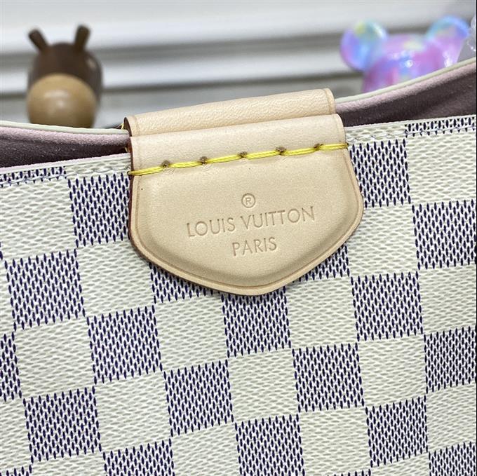 2025224N44027221515207