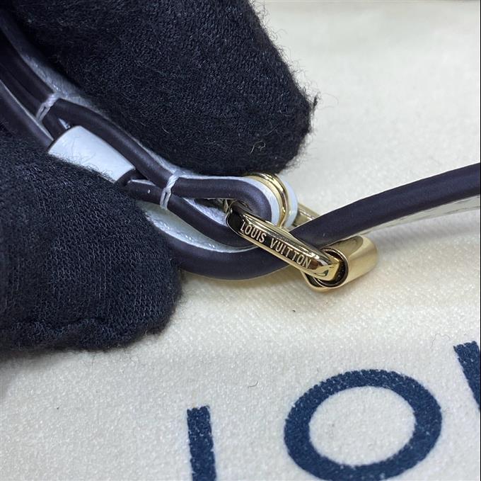 2025224M11294224348452