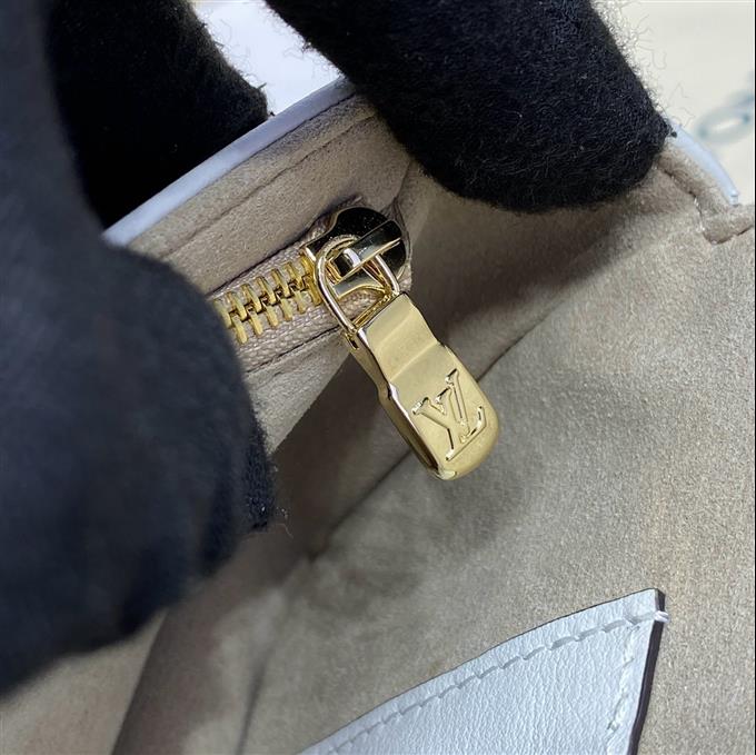 2025224M11299224348685