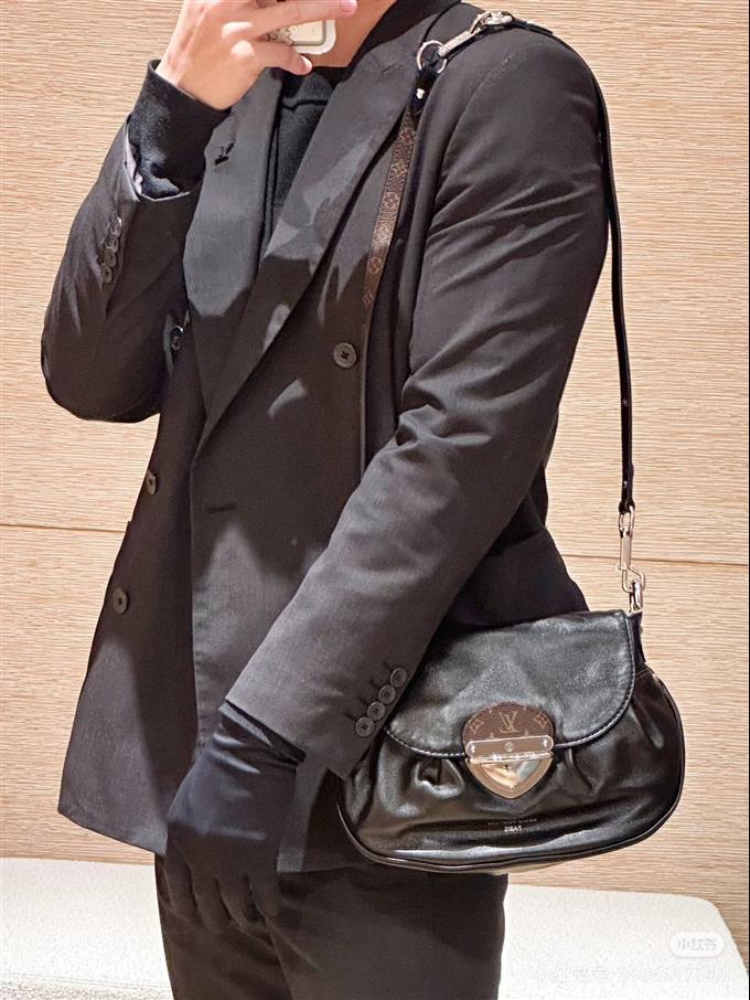 2025224M12192222439956