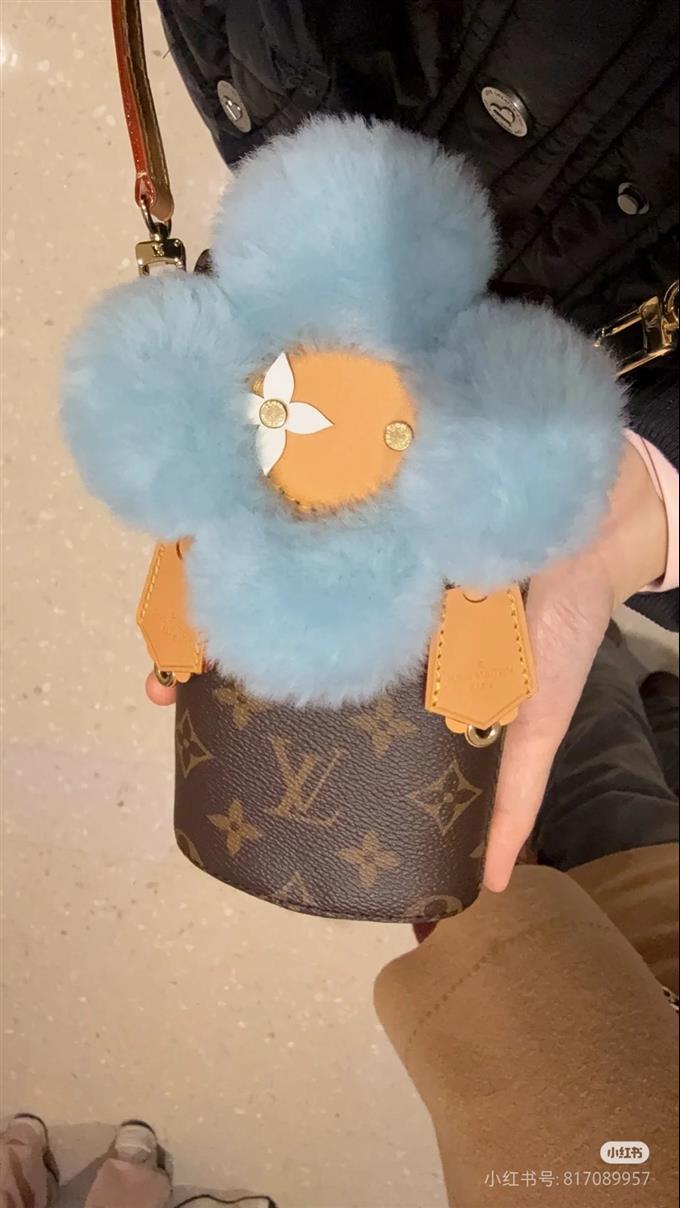 2025224M1226922379215