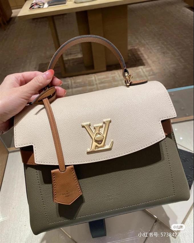 2025224M20797222433364