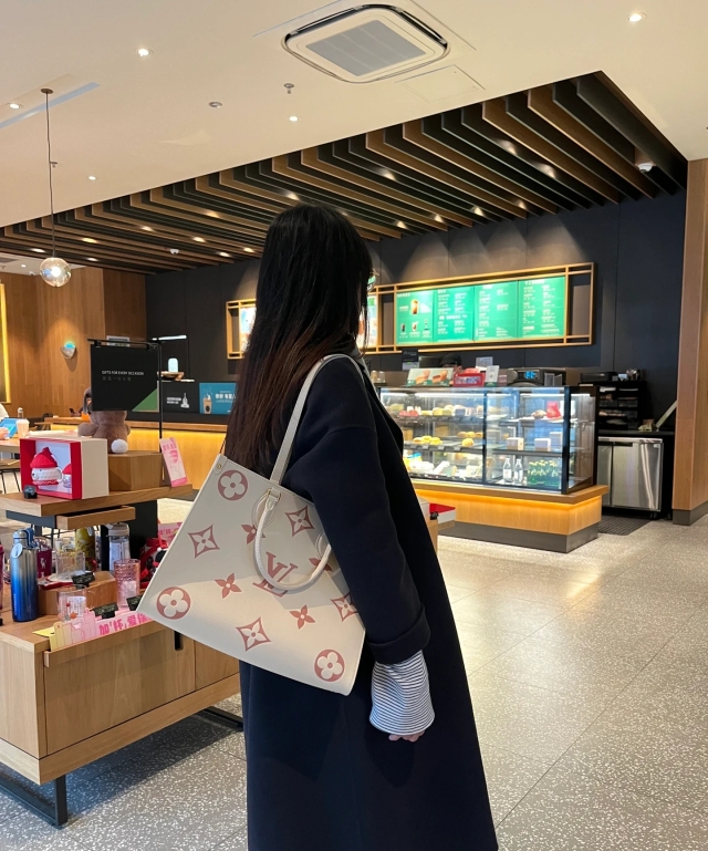 2025224M21575222426466