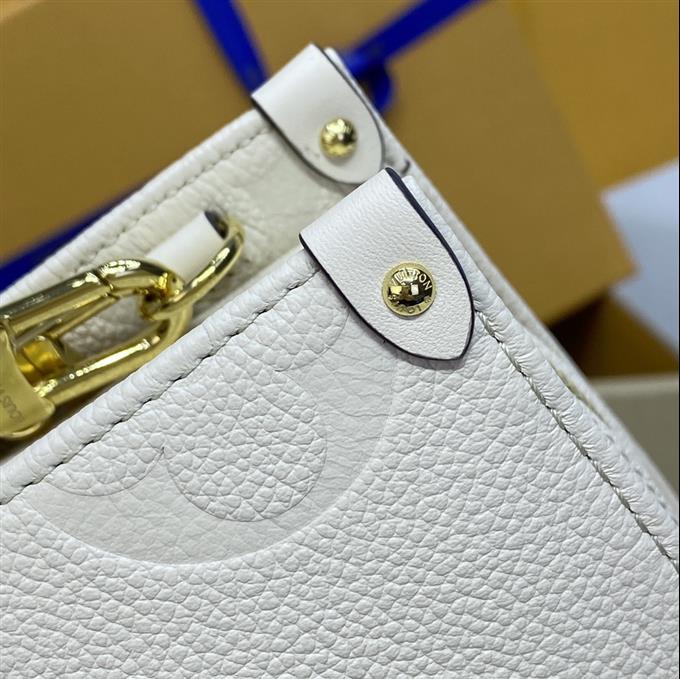 2025224M236982224298