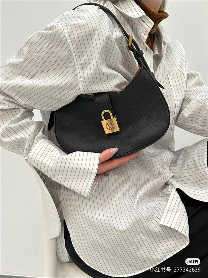 2025224M24611224630624