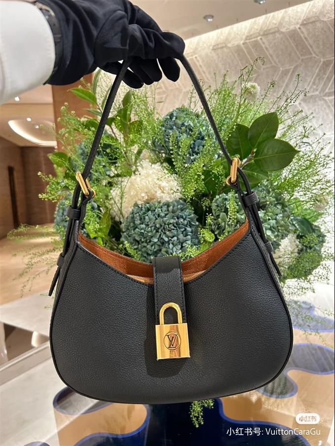 2025224M24611224630671