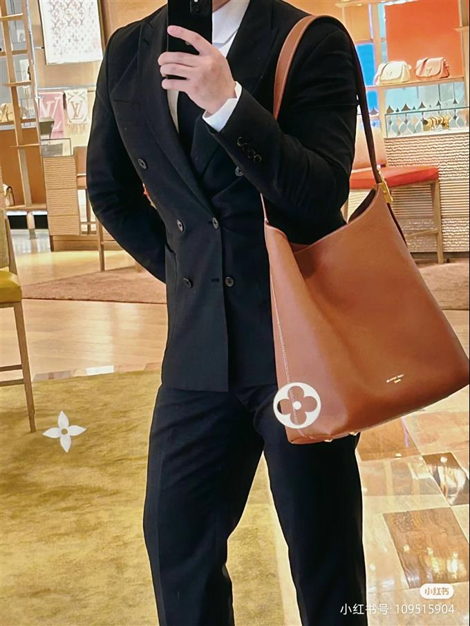 2025224M24974222431893