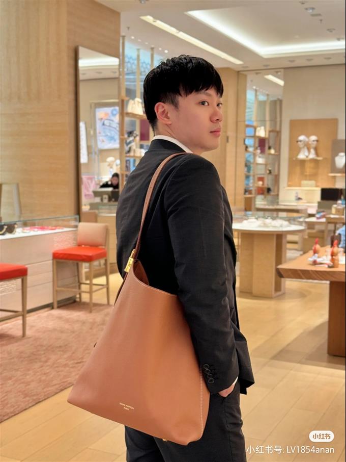 2025224M24974224631749