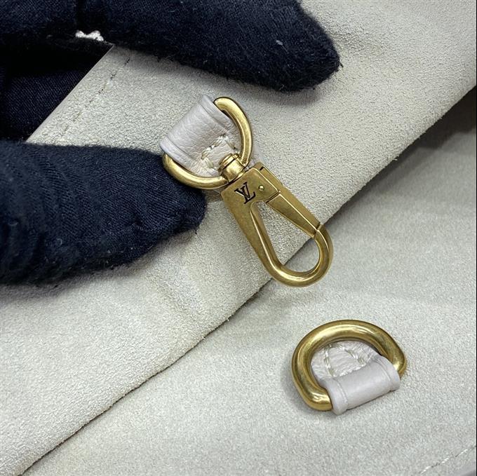 2025224M2502222242808