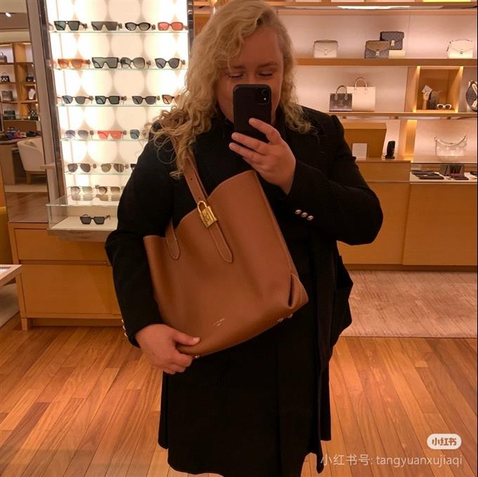 2025224M253422224311