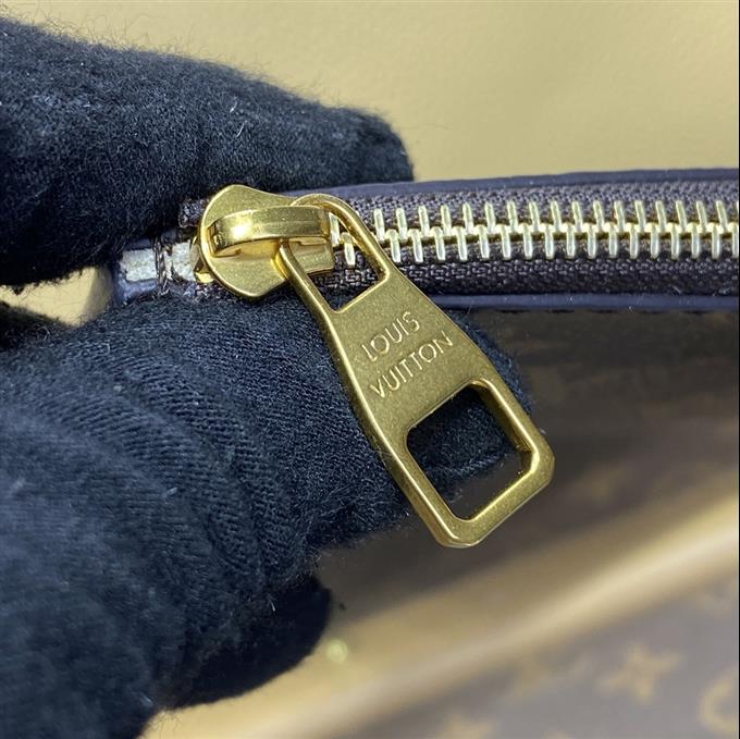 2025224M25352224536779