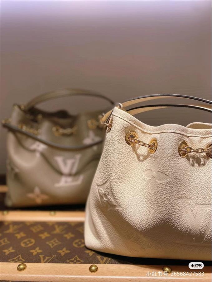 2025224M25452222439624