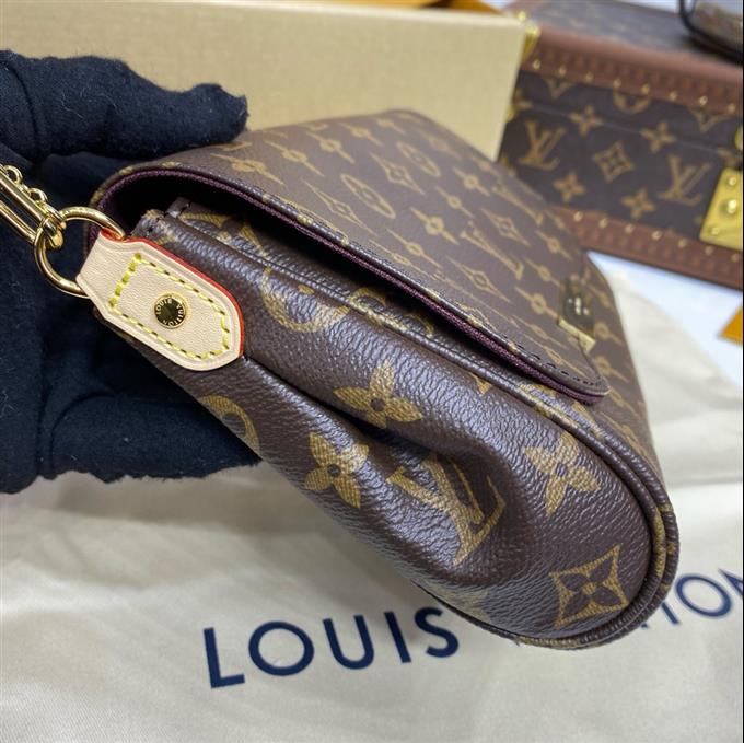 2025224M40718223647219