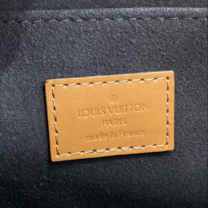 2025224M44391223648524