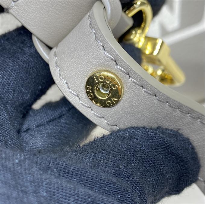 2025224M4577722245673