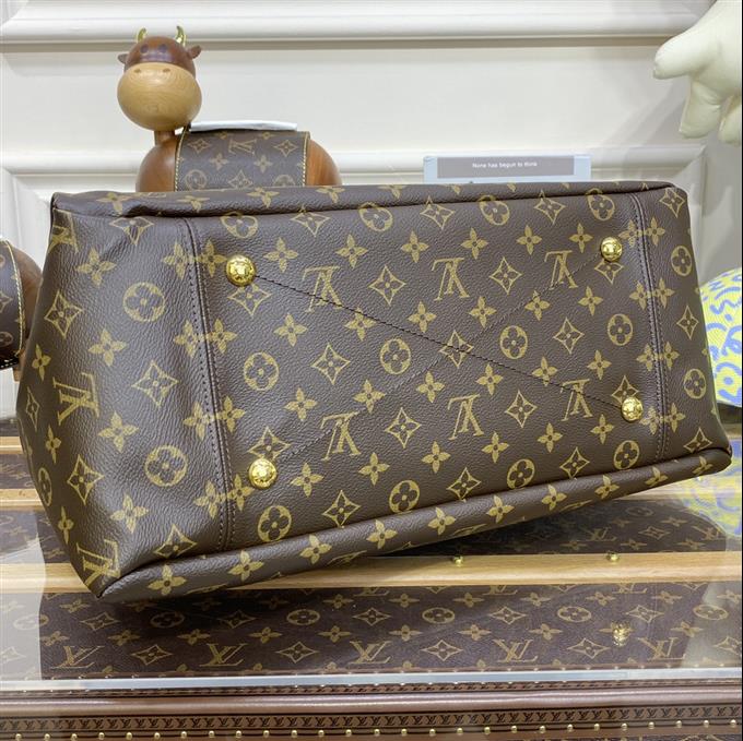 2025224M440101541546