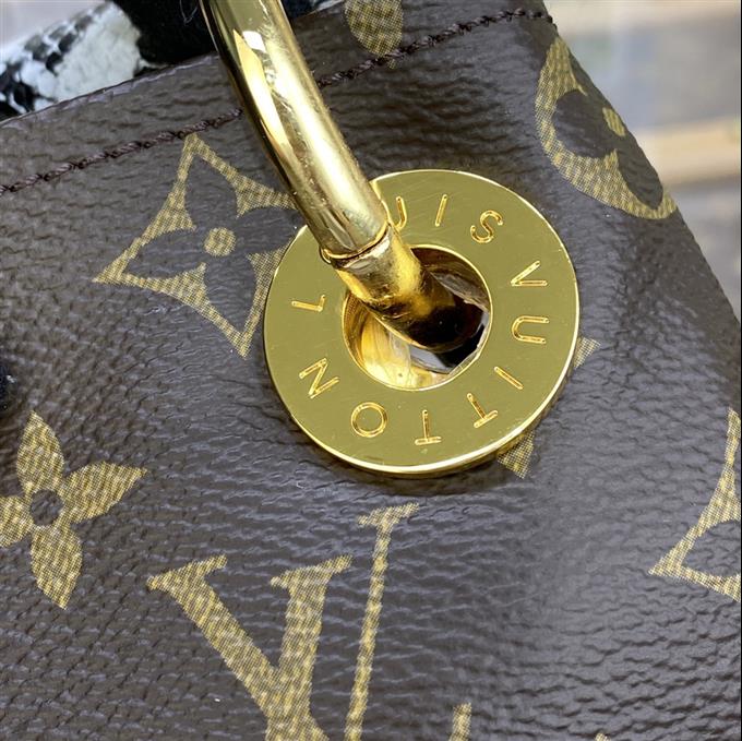 2025224M440101541578