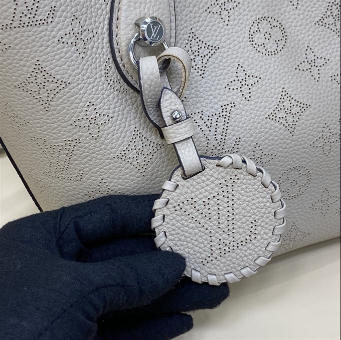 2025224M21848224116415