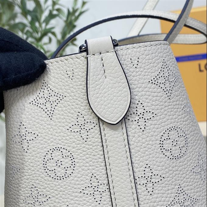 2025224M21851224115760