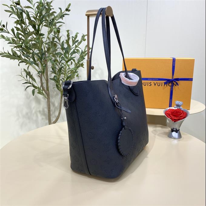 2025224M21851224115806