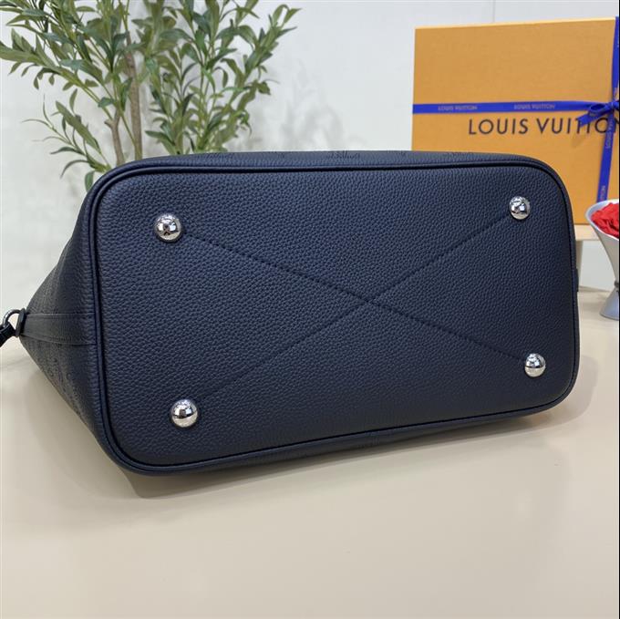 2025224M21851224115822