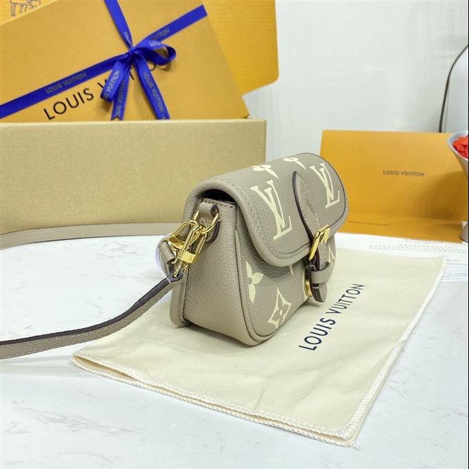 2025224M83300221721813