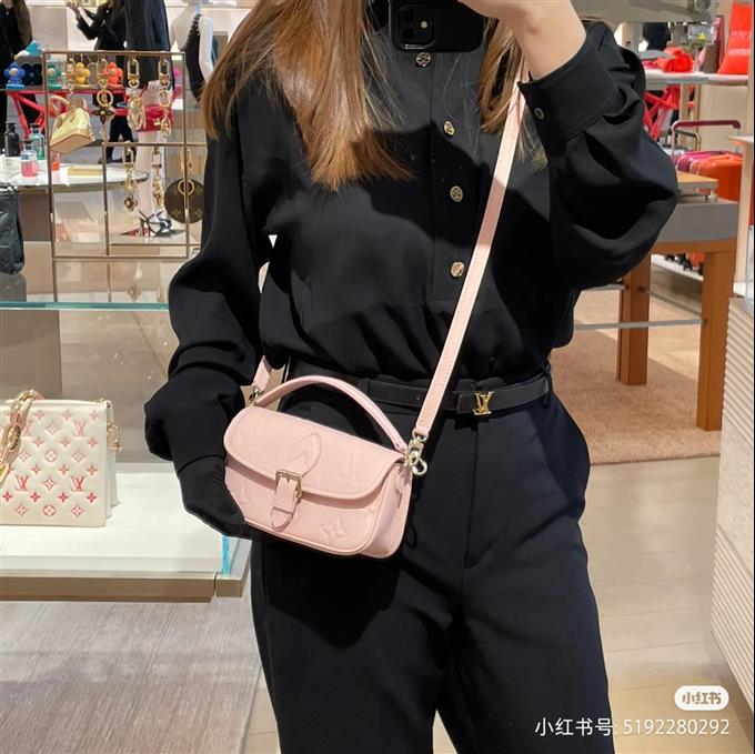 2025224M8356621215267