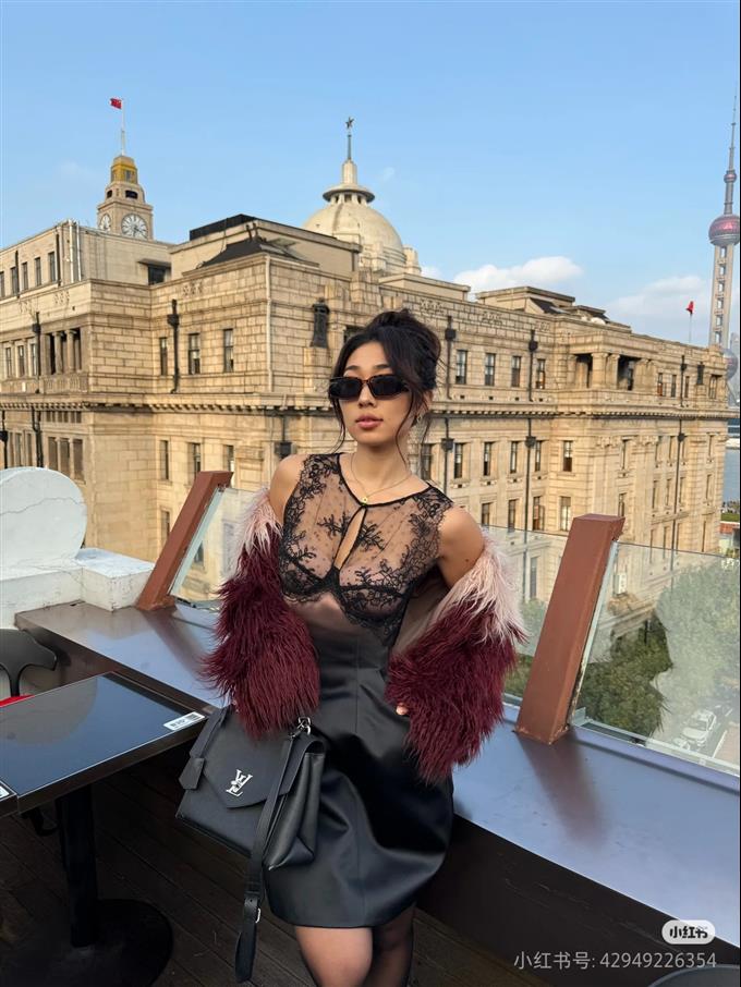 2025224M54849224728716