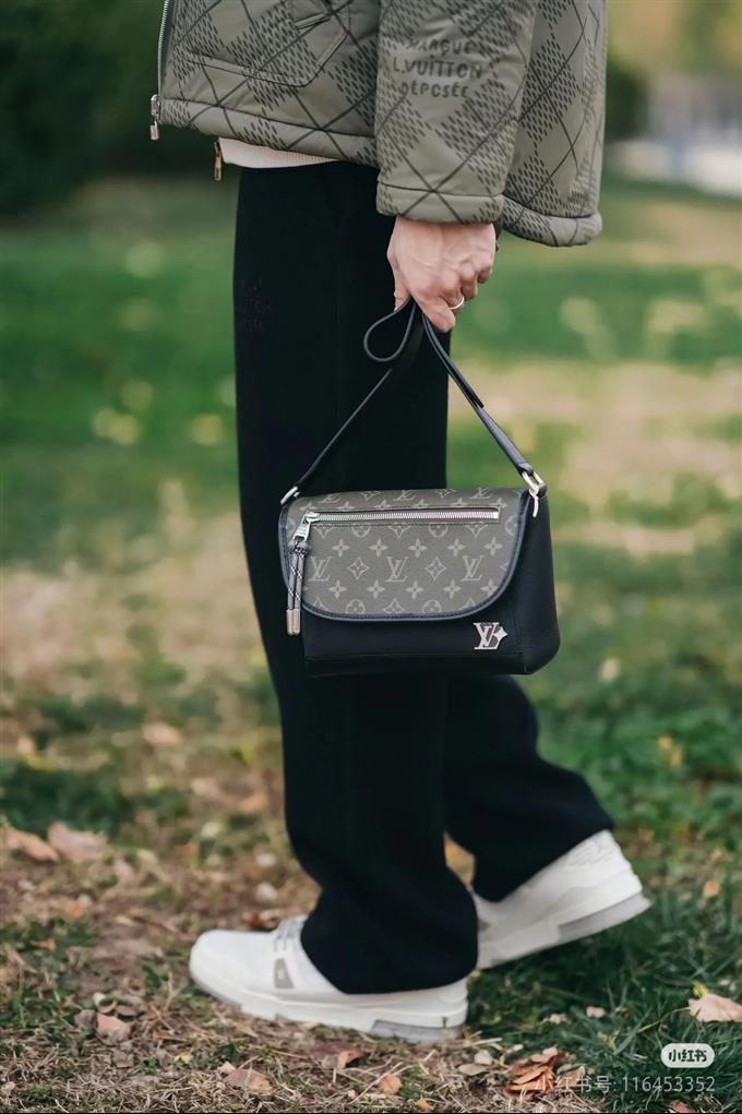 2025224M1262515152932