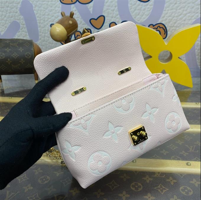 2025224M12145212056758