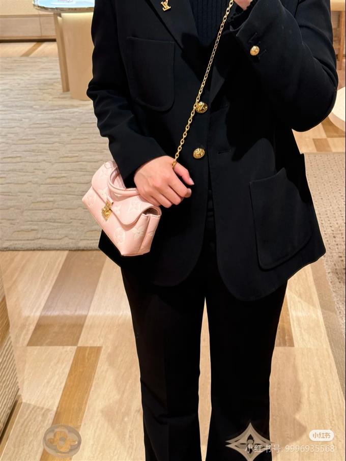 2025224M1379621214717