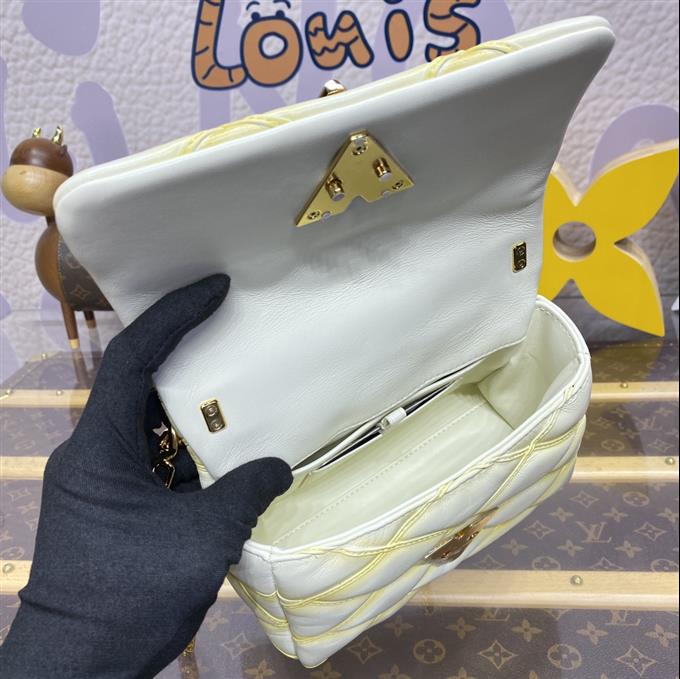 2025224M1233211290693