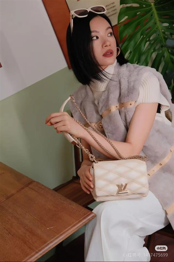 2025224M1233811292227