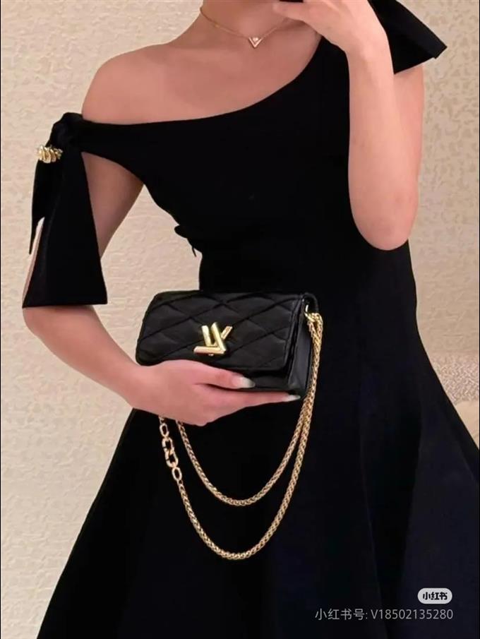 2025224M1313911292788