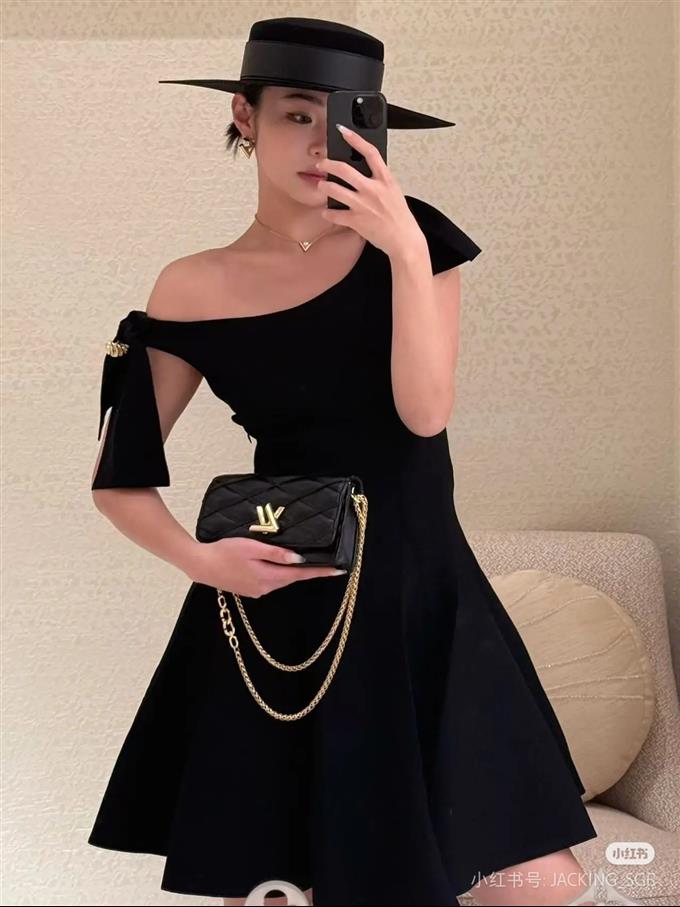 2025224M1313911292819