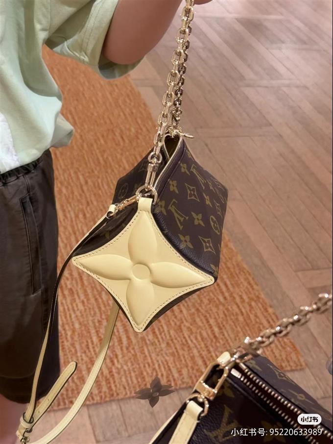 2025224M11672144348861