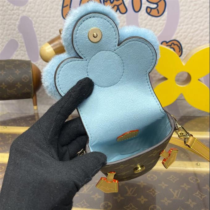 2025224M12269144346802