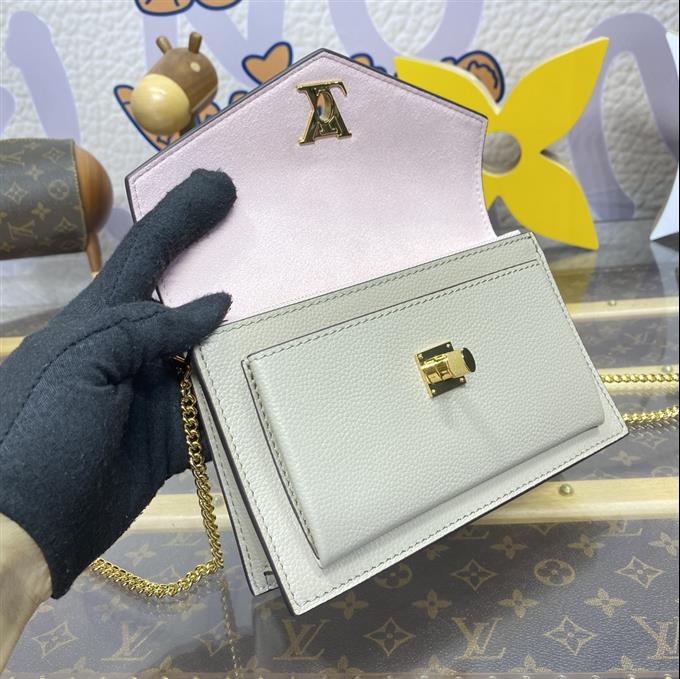 2025224M80673144345312