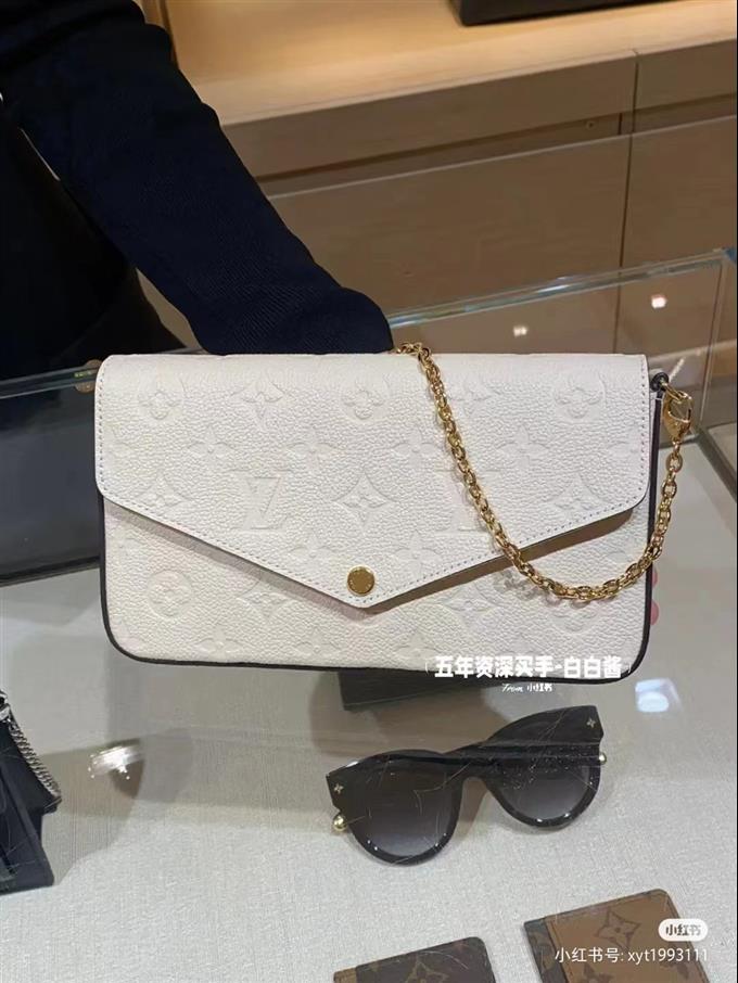 2025224M8236314112576